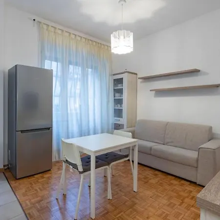 Solari 5 Guest - Posizione Ottima - Wi-fi Apartment *