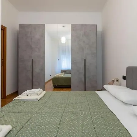 Solari 5 Guest - Posizione Ottima - Wi-fi Appartamento